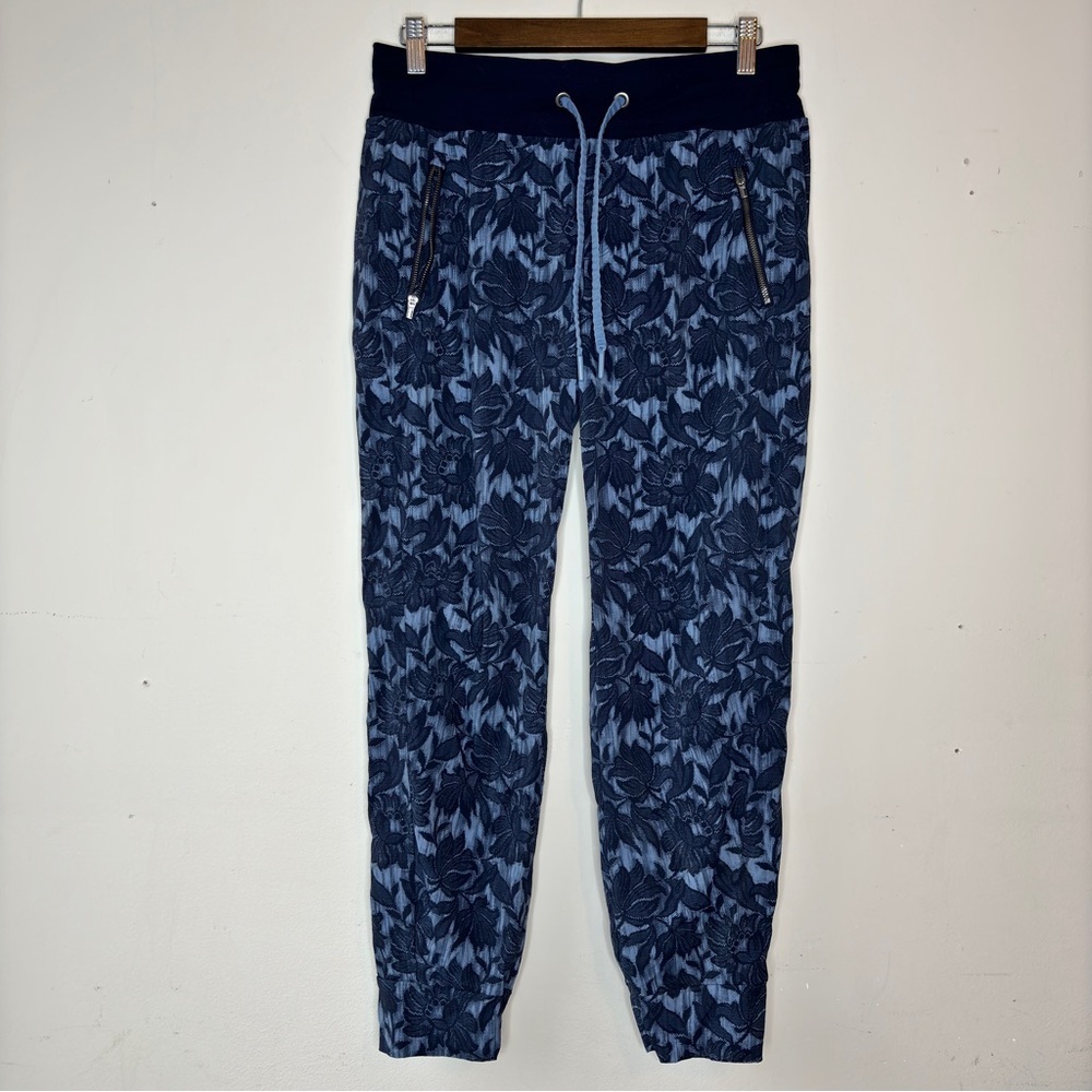 Athleta Trekkie North Printed Jogger Pants Navy Floral Print Size 8 - Picture 2 of 11